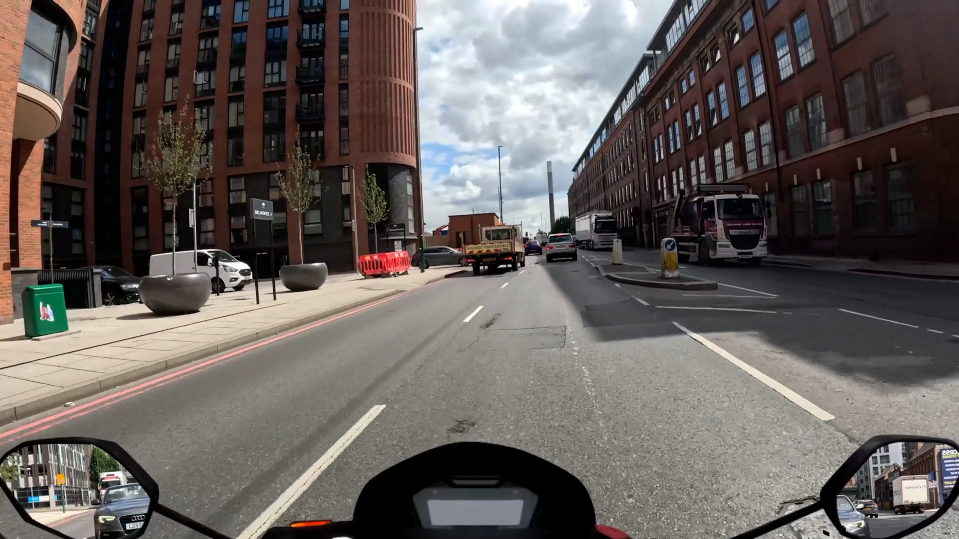 Motorcycle hazard perception test with rear-view mirror integration